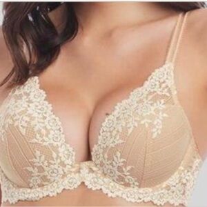 WACOAL embrace lace plunge underwire bra nude ivory convertible cross strap 32DD